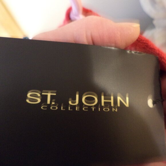 St. John RED Knit Jacket ~ Gold-tone Zip Closure New with Tags $995 `Size:Small - Picture 11 of 15